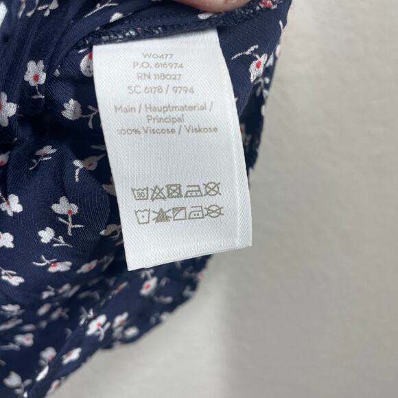 Boden Womens Size 4 Marisa Top Blouse Blue White Floral Crew Neck Short Sleeves - Picture 8 of 9